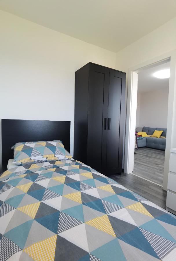 Apartment Pek Криквеница Екстериор снимка