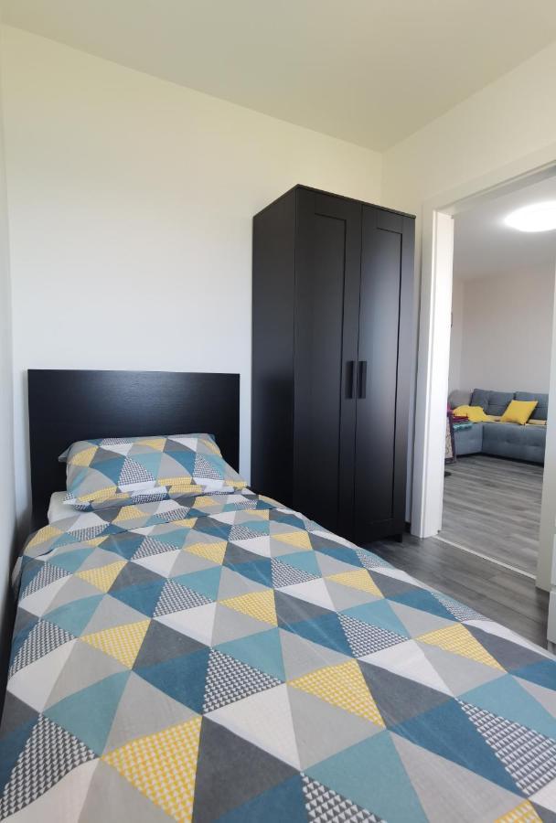 Apartment Pek Криквеница Екстериор снимка