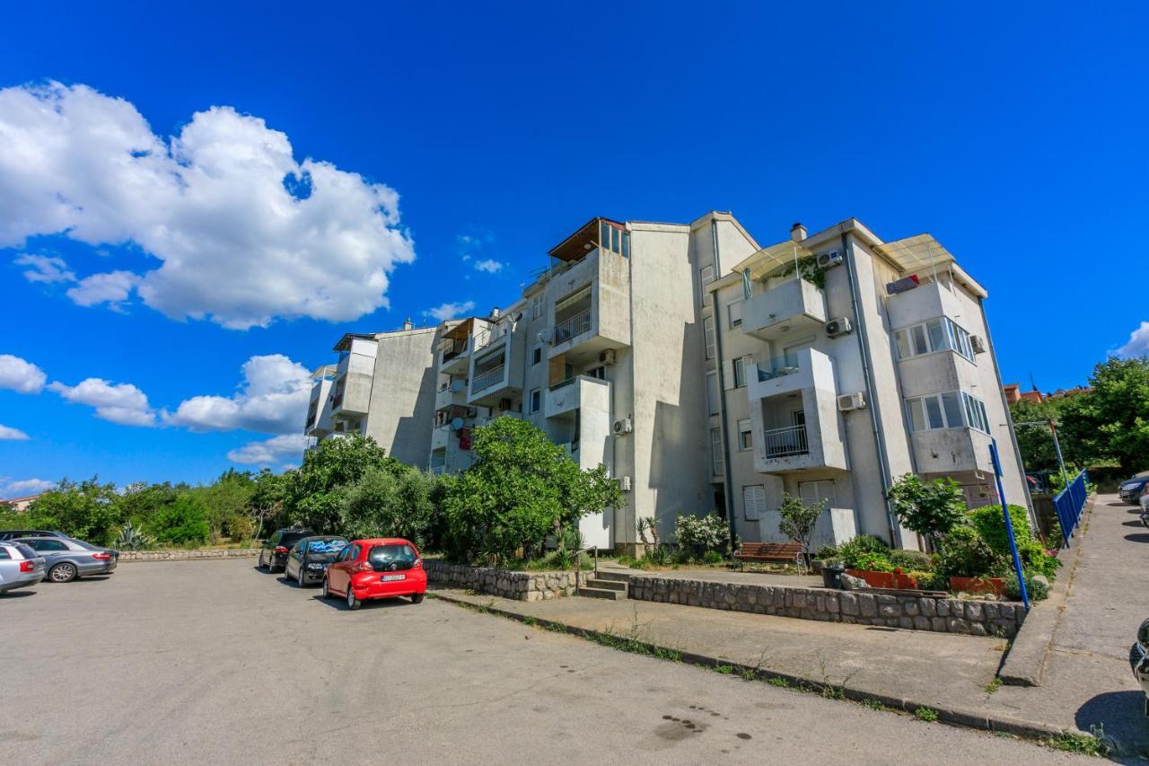 Apartment Pek Криквеница Екстериор снимка